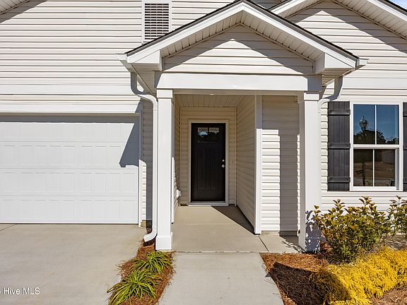 3rd image of 512 Belfort Lane SW #148