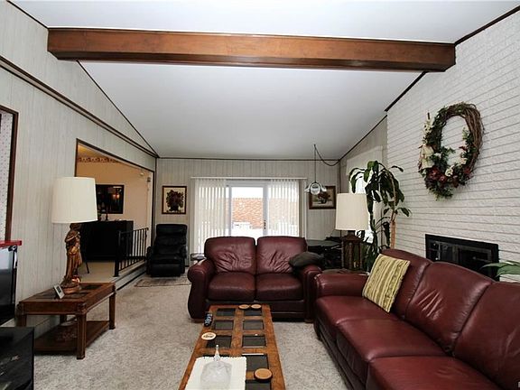 5th image of 39180 Royal Doulton Blvd