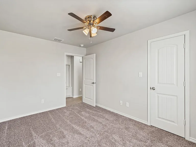 8807 N County Road 3200 — Photo 21