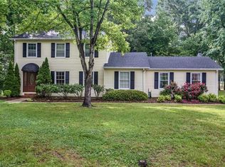 17 Hastings Cir, Greensboro, NC 27406