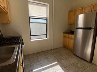 31-29 33rd St #5, Astoria, NY 11106
