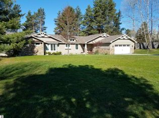 254 S East Silver Lake Rd, Traverse City, MI