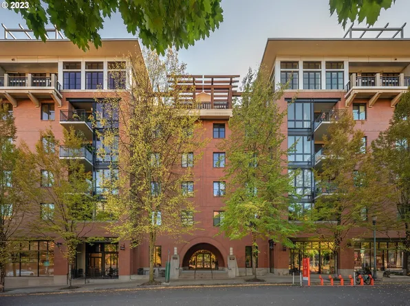 725 NW 10th Ave APT 309, Portland, OR 97209