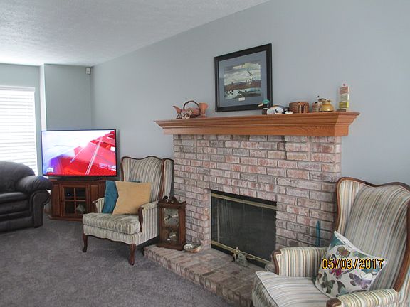 3rd image of 6249 Klines Dr