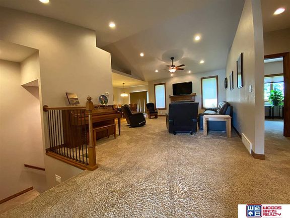 4th image of 155 Dakota Cir