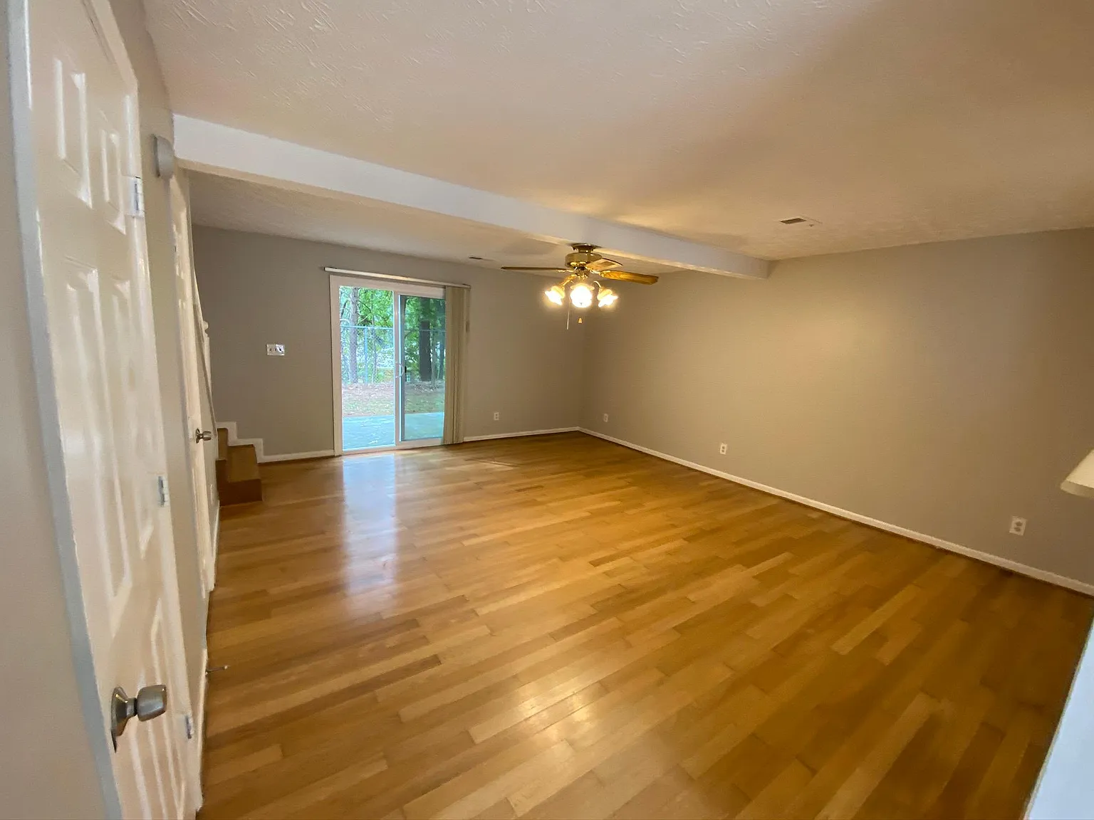 2 bed, 2.5 bath, 1200 sqft, $1,695 — Photo 3
