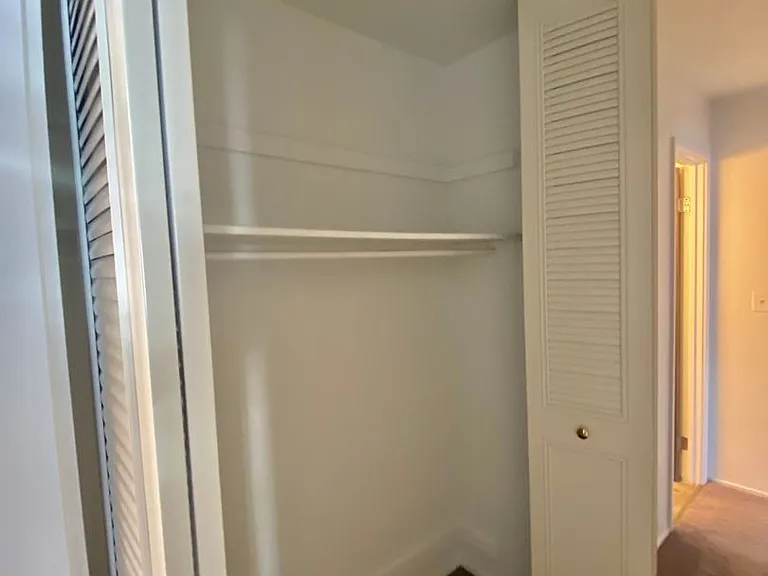 504 Saint Johns St — Photo 32
