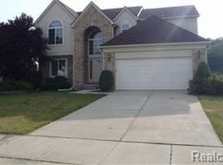 43547 N Timberview Dr, Van Buren Township, MI 48111