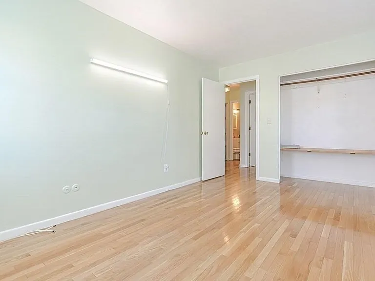 46 Adams St #C7 — Photo 7