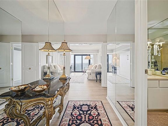 5th image of 4004 Atlantic Ave APT 1611