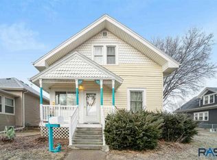 821 S Walts Ave, Sioux Falls, SD 57104