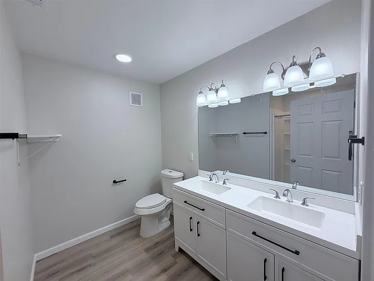 403 Taylor St — Photo 12