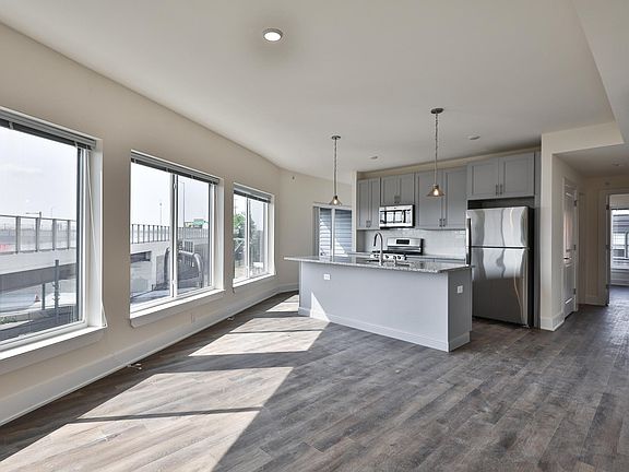 4th image of 801 Aramingo Ave #A3
