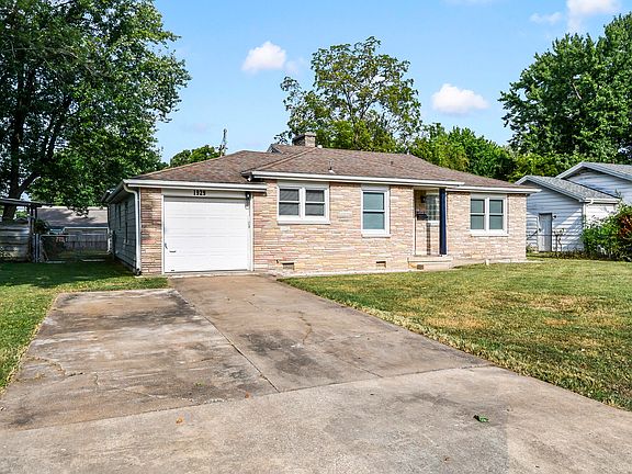 2nd image of 1929 S Fairway Avenue