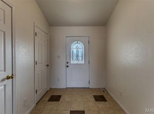 105 Oak Ct, Saint Robert, MO 65584