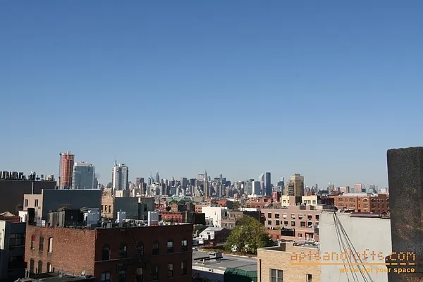 Rented by aptsandlofts.com | media 5