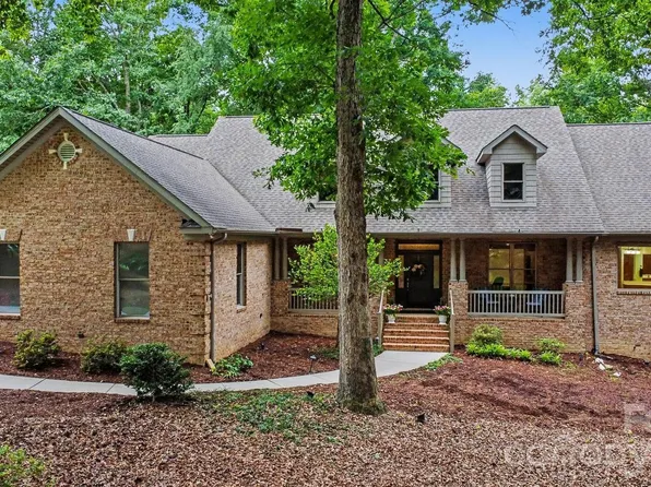 4064 Ancestry Cir, Matthews, NC 28104