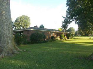 1207 S Main St, Leachville, AR 72438