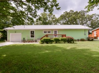 25439 Farm Road 2264, Golden, MO 65658