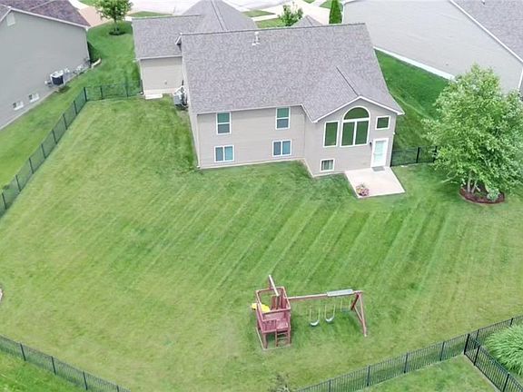2nd image of 708 Bellingrath Gardens Ct