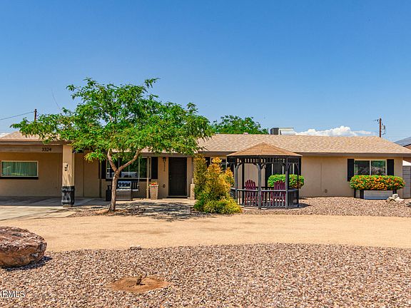 3rd image of 3324 E GREENWAY Lane