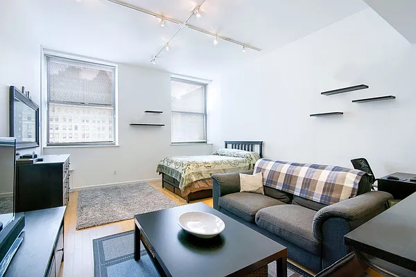 Rented by Compass | media 14