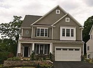 1813 Morning Walk Dr, Catonsville, MD 21228