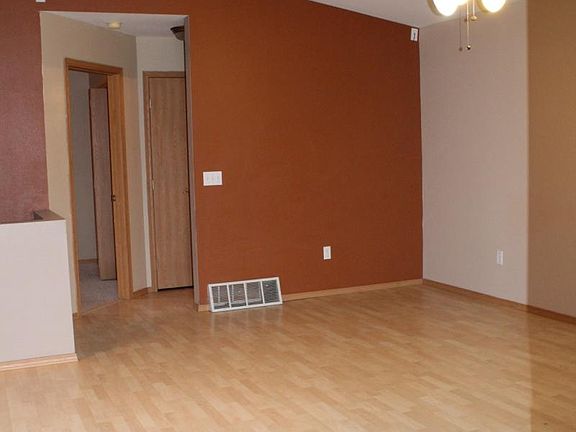 5th image of 3390 Canyon Dr Unit D21