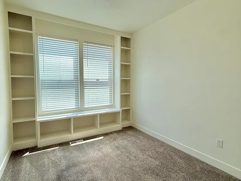 4723 W Daybreak Rim Way — Photo 35