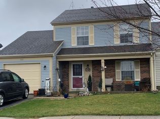 1111 Ashbrook Dr, Mundelein, IL