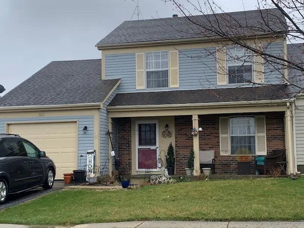 1111 Ashbrook Dr, Mundelein, IL 60060
