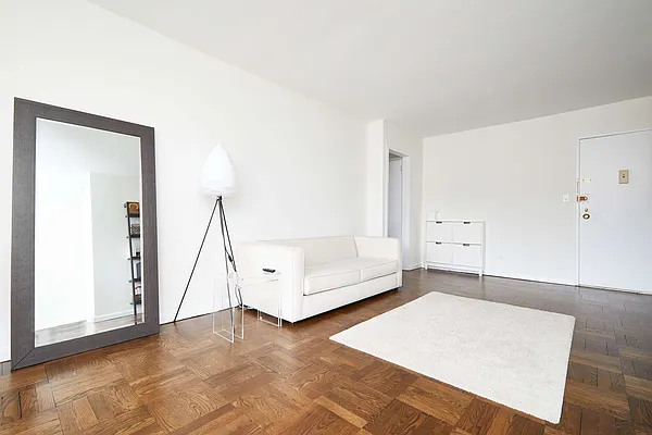 Rented by PocketBroker Inc | media 4