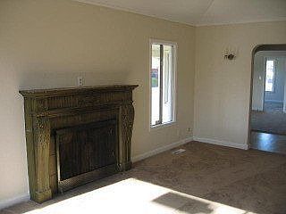 2nd image of 1091 Sullivan Ave