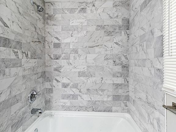 4th image of 3535 W Muhammad Ali Blvd Unit 2
