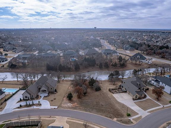 2nd image of 1000 Falls Bridge Ct #24