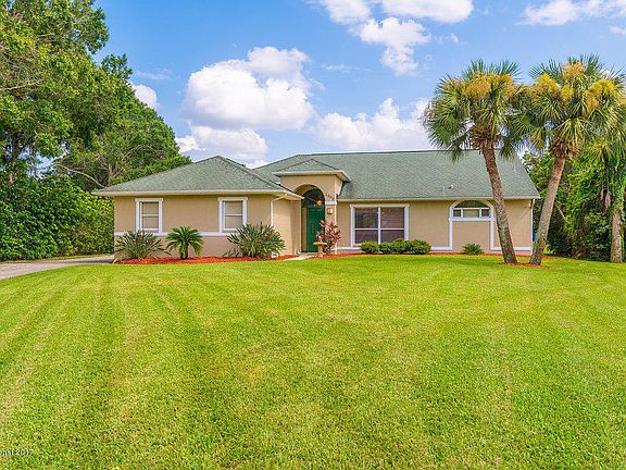 5th image of 1309 Heritage Acres Blvd