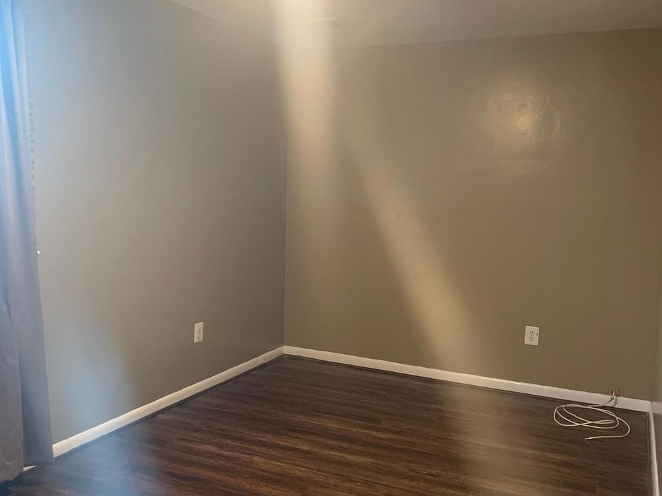 2nd image of 5300 E Capitol St NE