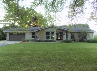9945 Beaver Valley Rd, Belvidere, IL 61008