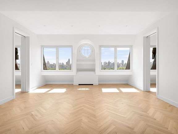 3rd image of 135 Central Park W Penthouse N