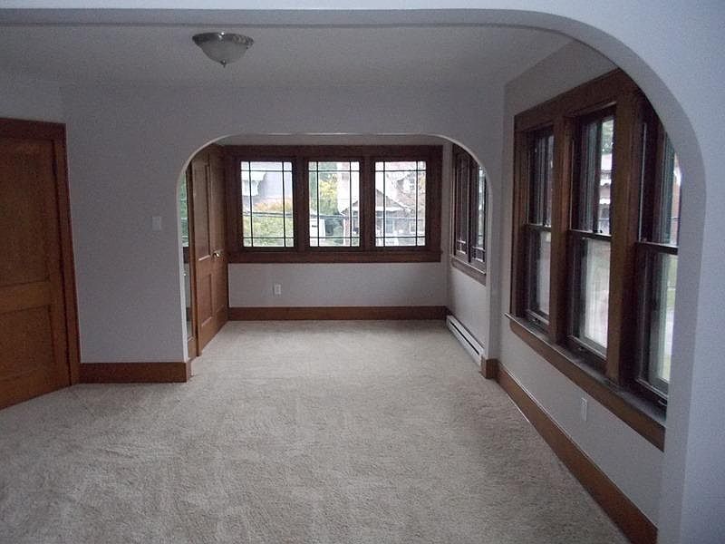 1st image of 2409 4th St APT 4
