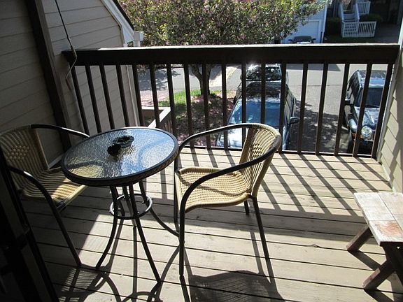 5th image of 753 Robert Frost Dr
