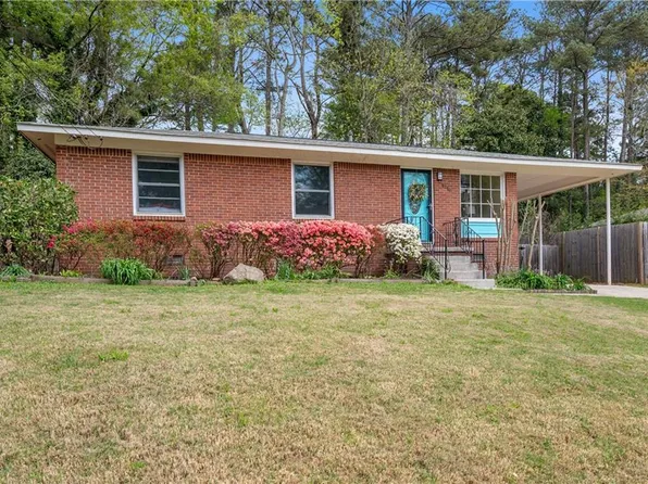 1019 Greenbriar Cir, Decatur, GA 30033