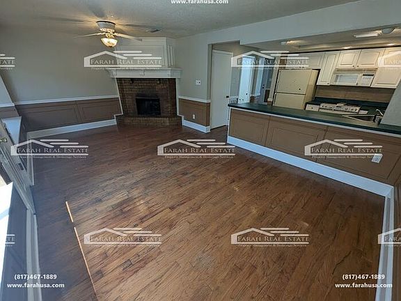 3rd image of 22 E Mountain Ln