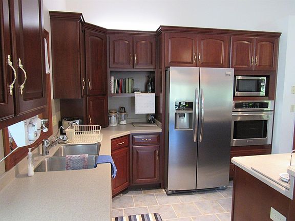 5th image of 10216 Heritage Ln