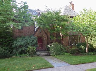 21 Westford Rd, Providence, RI 02906