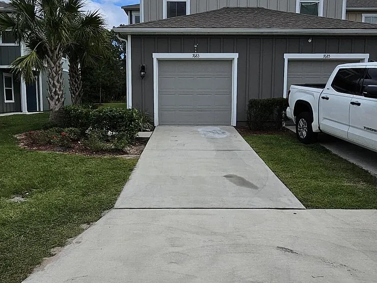 7683 Legacy Trl — Photo 1