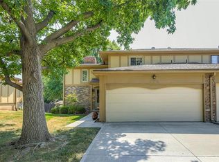 9609 Nieman Pl, Overland Park, KS 66214