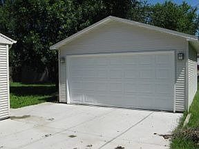 3rd image of 2812 Twin City Dr