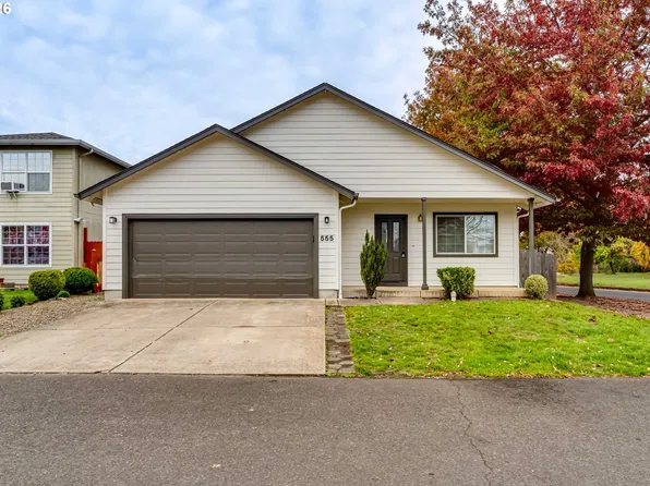 555 Hollyhock Ln, Eugene, OR 97404