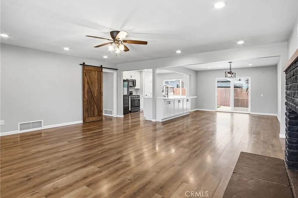 3 bed, 1767 sqft, $4,200 — Photo 4